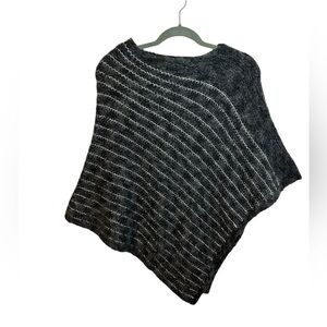 Rinascimento Wool Maglia Pullover Poncho Sweater
